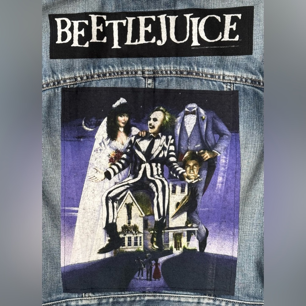 Upcycled BEETLEJUICE Graphic Tee On ANN TAYLOR LOFT Denim Jean Jacket Size 10P M - Picture 3 of 5